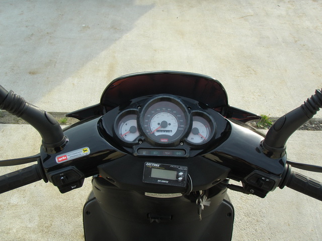 Купить мотоцикл Aprilia SR50 2000 фото 19